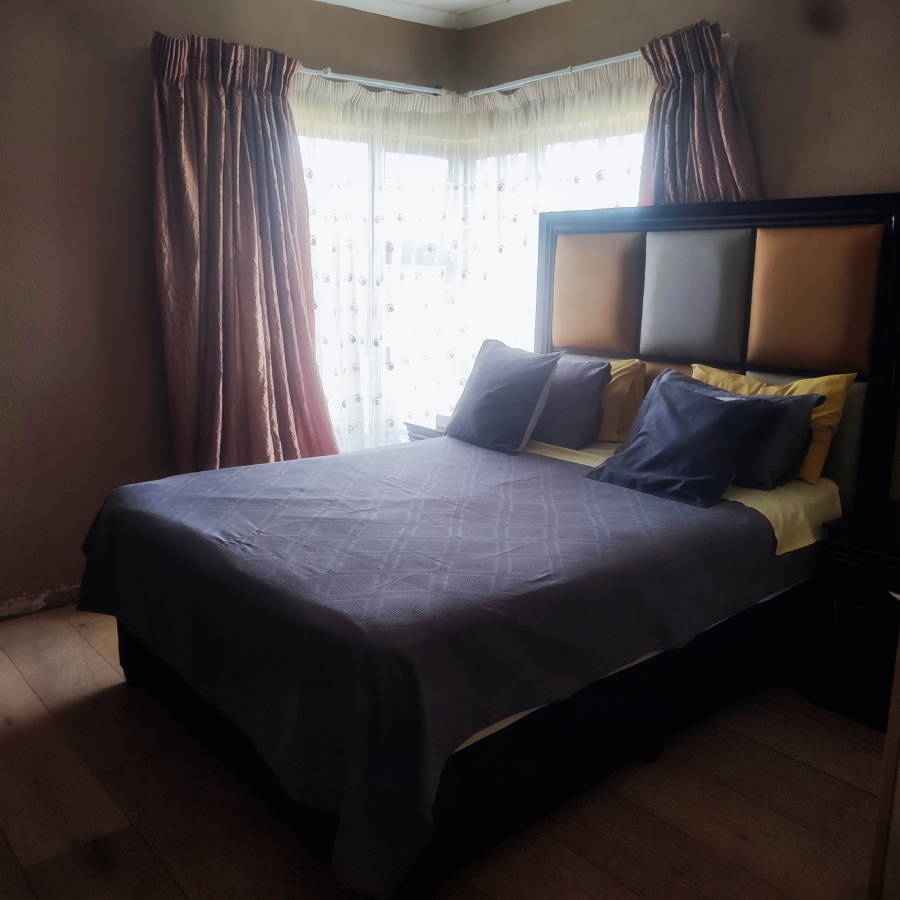 4 Bedroom Property for Sale in Geelhoutpark North West